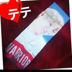BTS テテ V 笑顔、タオル WARRIORデザインのサムネイル
