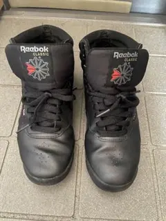 Reebok CLASSIC ハイカットスニーカー ブラックのサムネイル