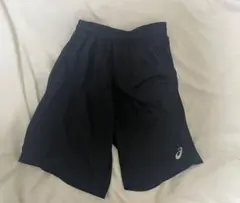 ASICS どんなスポーツにも役立つ黒 ショートパンツ