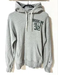 Champion BROOKLINE HILLS グレー パーカー Lサイズのサムネイル