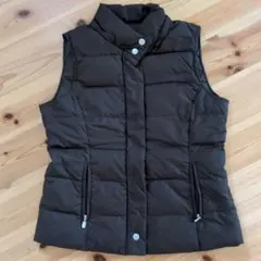 ダークブラウン ダウンベスト