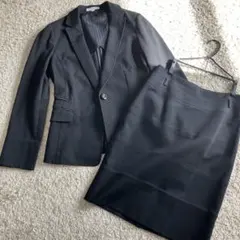 ブラックスカートスーツ　NARACAMICIE