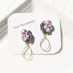 ♡ハンドメイド♡ビジューピアスorイヤリング№651 - メルカリ