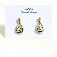 574★ゴールド雫　シンプル　揺れる　小ぶり　ハンドメイド　ピアス　イヤリング