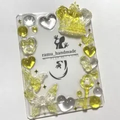 【王冠と蝶　イエロー】B8 トレカケース　レジン　デコ　硬質ケース　推し活