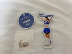 プ*ン様 diana2025 Miyuさん アクスタ＆缶バッジセット - メルカリ