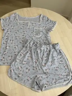 【美品】PEACH JOHN ルームウェア 上下セットのサムネイル