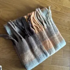 グラデーションチェックマフラー