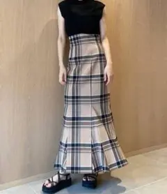 ハイウエストタイトヘムフレアチェックスカート SNIDEL