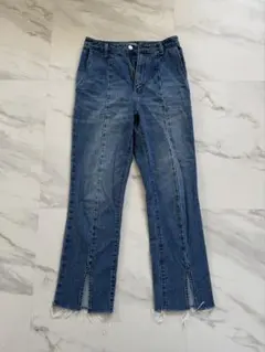 LOWRYS FARM デニムパンツ スリット入りのサムネイル