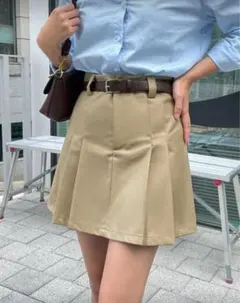 shein DAZY ベルトなしプリーツスカート