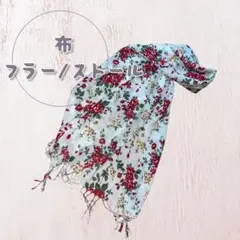ボタニカルデザインのフラワーストール