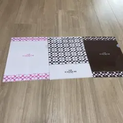 新品　COACHクリアファイル　3枚のサムネイル