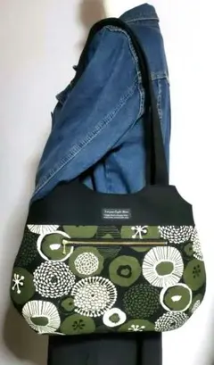 Item thumbnail for item 6f87b55b-6176-4597-b45c-b41ecf248735