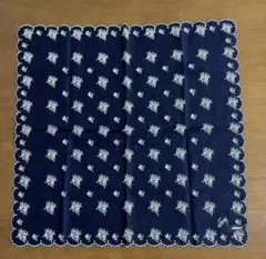 DKNY レース刺繍　ハンカチのサムネイル