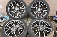 レオニス LV 17インチ 6.5J PCD114.3 5穴 ET53のサムネイル