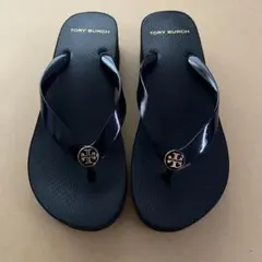 美品 【TORY BURCH】 トリーバーチ ロゴビーチ サンダル 厚底黒 24のサムネイル
