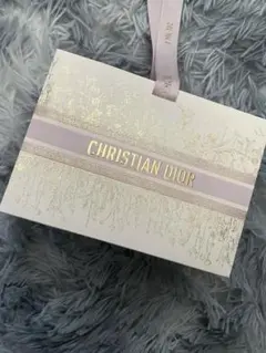 CHRISTIAN DIOR ギフトボックス ピンク