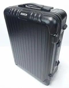 リモワ サルサ デラックス 35リットル 機内持込可 4輪 870.52 - メルカリ
