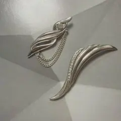 95.バードデザインブローチ 2点 シルバー系Made in Japan
