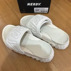 NERDY サンダル　26センチのサムネイル