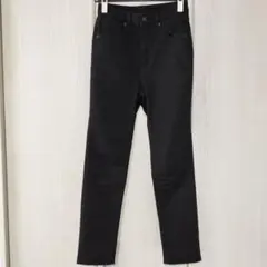 GUジーユー☆ハイウエストストレートジーンズ☆ブラック