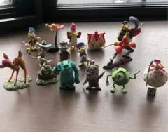 ディズニー　フィギュア【 モンスターズインク トイストーリー バンビ 等】