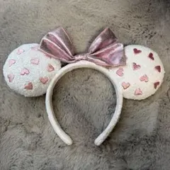 【匿名配送】ディズニー　カチューシャ　スパンコール　白ピンク　ハート