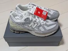 〜7/30タイムセール【未使用】New Balance M1906NB GRAYのサムネイル
