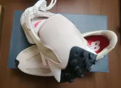【新品未使用品】New Balance MS327 ベージュ/ホワイト