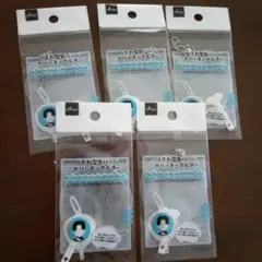 DAISO うちわ型缶バッジカバーキーホルダー 5個セットのサムネイル