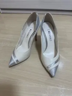 DIANA 阪急博多店限定パンプス