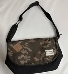 Champion ショルダーバッグ カモフラ柄のサムネイル