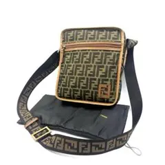 FENDI フェンディ ズッカ柄 キャンバスxレザー ショルダーバッグ 斜め