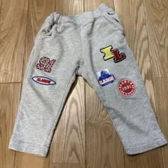 X LARGE グレー パッチ付きパンツ 90サイズのサムネイル