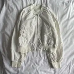 WEGO MA-1 ジャケット 短丈 白 ブルゾン ボリュームスリーブ 春