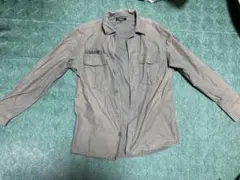 ミリタリー　古着　ビンテージ風加工　アメリカ陸軍　オリーブグリーン　長袖　シャツ