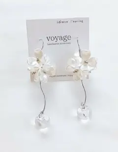 【再販】ホワイト フラワー ピアス イヤリング ブライダル ハンドメイド