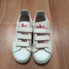 adidas スニーカー　19.0　キッズ