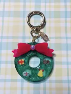 シェイカーキーホルダー☆キラキラクリスマスリース　レジンハンドメイド