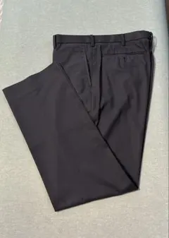 ユニクロ　メンズ スラックス ダークグレー　W85のサムネイル