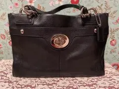 新品未使用COACH ブラックレザーバッグ