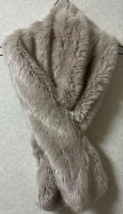 ZARA フェイクファーストール　アイボリー 157×28