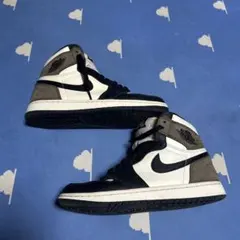 Nike Air Jordan 1 ハイカット ダークモカ
