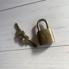 ルイヴィトン パドロック 鍵付き アクセサリー 正規品
