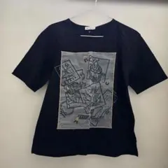 レディースコットン100% Tシャツ　M 黒のグラフィックプリントTシャツ　美品