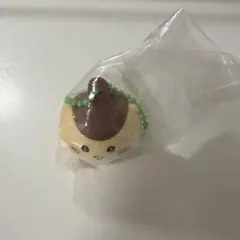 ちいかわ　ガチャ リップキャップマスコット　くりまんじゅう