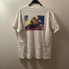 adidas バックプリント Tシャツ ホワイト