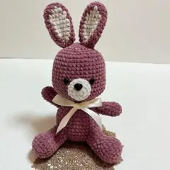 【ハンドメイド】あみぐるみ　お座り　うさぎさん　ピンク