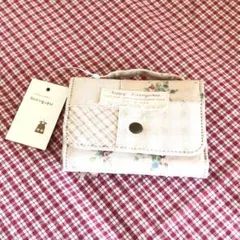 未使用！kusukuru カードケース 花柄ウサギ刺繍